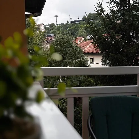 Apartman Cable Car View